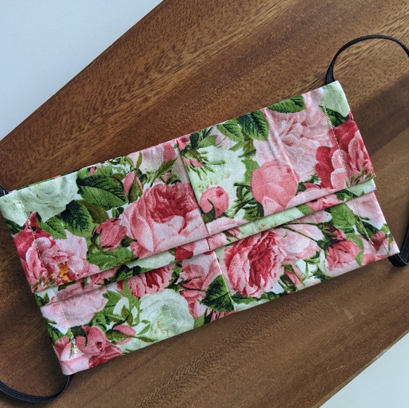 Face Covering - Rose Floral - Picture 4 of 6
